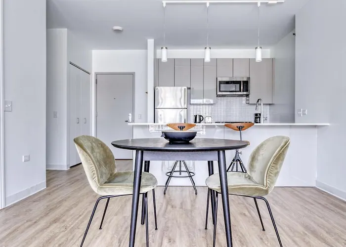 Apartamento W Loop 2br W Gym Pool In Heart Of Greektown Chi-534 *