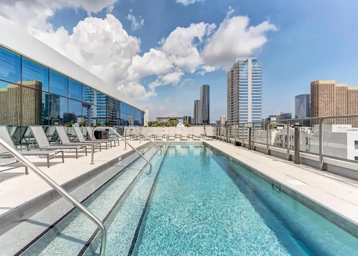 Apartamento W Loop 2br W Gym Pool In Heart Of Greektown Chi-534 *