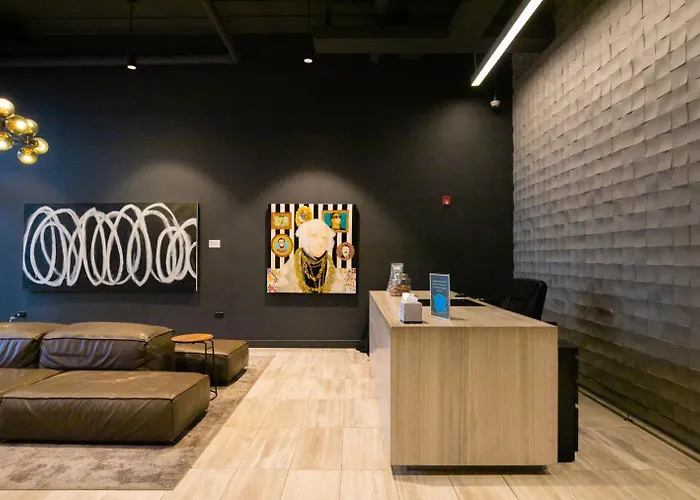 W Loop 2br W Gym Pool In Heart Of Greektown Chi-534 Chicago
