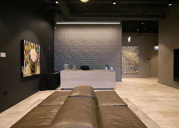 W Loop 2br W Gym Pool In Heart Of Greektown Chi-534 * Chicago